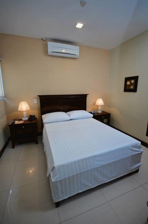 Hotel Formosa Daet Exteriér fotografie